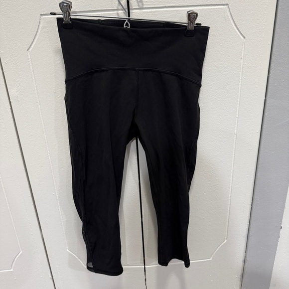 Lululemon Black Train Times Crop (17") - Picture 6 of 13